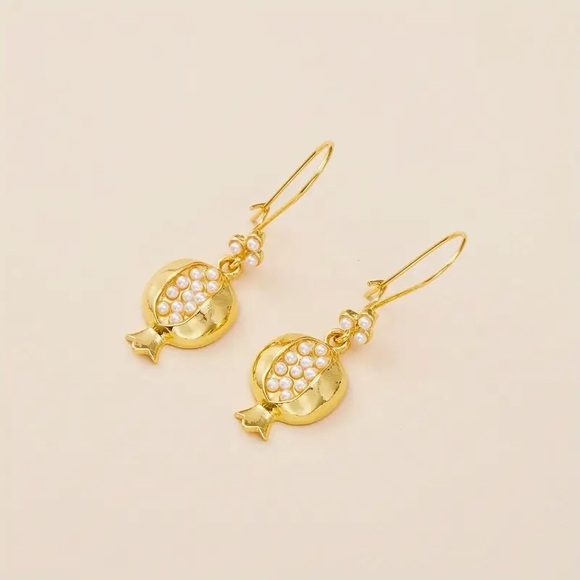 NEW Gold Pomegranate Earrings with White Pearls - Picture 4 of 4